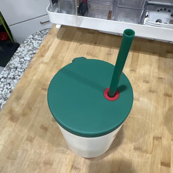 NEW Hallmark Cup with lid & straw -To Do List Christmas new with tags * - Picture 8 of 10